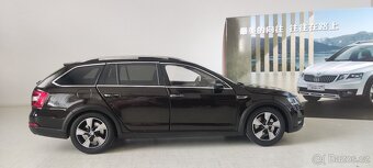 Škoda Octavia III Scout 1:18 - 8