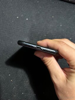 IPhone 7 128GB - 8