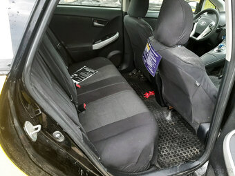 Toyota Prius Hybrid - 8