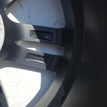 ALU SKODA SUPERB OCTAVIA YETI KAROQ 5x112 17" ET45 - 8