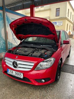 Prodám Mercedes Benz třídy B 160 - 8