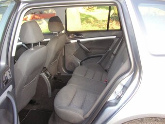 Škoda Octavia II 1.6 TDi-Serviska Combi - 8