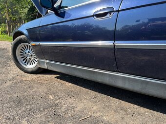 Prodám BMW 740i(96) 4.4L 210Kw - 8