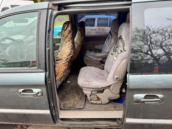 CHRYSLER GRAND VOYAGER - 8