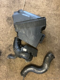 Díly Bmw f11 520xd 140kw - 8