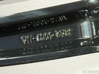 Range Rover Velar r22 top - 8