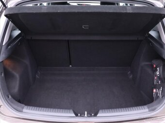 Kia Ceed 1,4 73Kw ALU Klima CZ (2015) - 8