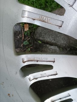 Fiat Grande Punto ALU kola R17 - 8