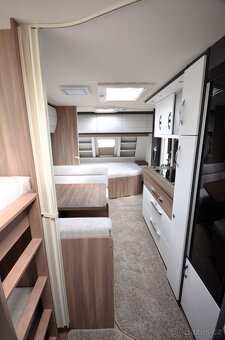 Karavan Hobby Excellent Edition 545 KMF - 8