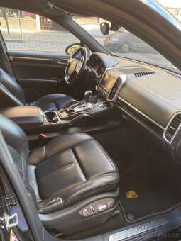 Porsche Cayenne - 8