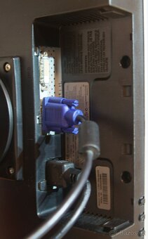 Počítač desktop s Windows 7 - pěkné retro - 8