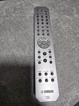 Zesilovač Yamaha R-N303D - 8