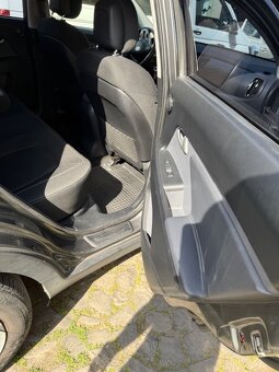 kia sportage 2.0CRDI 4x4 - 8