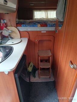 Obytné auto Laika 595 polointegral r.v.2013 - 8