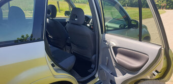 Toyota Rav4 1,8 benzín - 8