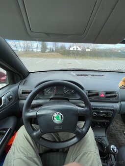 Škoda Octavia Kombi 1.6 LPG - 8