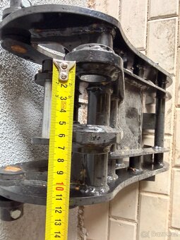 Kleště pro minibagry - 8