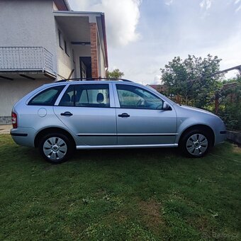Škoda Fabia  benzín rok2007 - 8