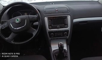SKODA OCTAVIA KOMBI 2.0 TDI 103KW 140 ROK 2011 - 8