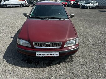 VOLVO V40 1,7i NOVÁ STK - DOBRÝ STAV - 8
