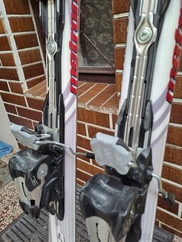 Lyže ATOMIC pro rekreační i pokročilejší lyžaře. - 8