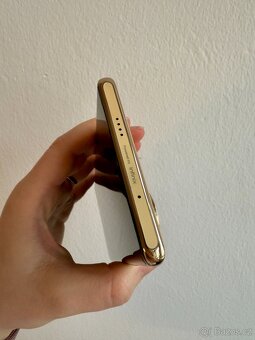 Infinix Zero 30 5G, 12GB + 8 GB RAM, 256 GB, mezinárodní - 8