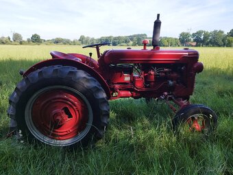 Mccormick Farmall FU 235 - 8