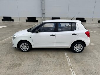 Skoda Fabia 1.2 60 koní NOVÁ STK r.v. 2009 - 8
