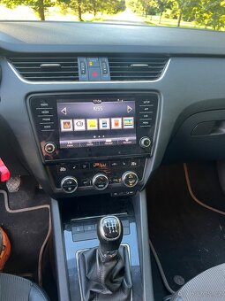 Škoda Octavia III 2.0 TDI 110 kW – panorama, automatická kli - 8