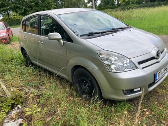Toyota Corolla verso - 8