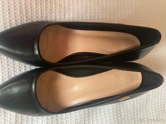 Dámské elegantní lodičky - 8
