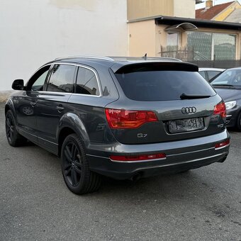 Audi Q7 3.0 TDI • 7 míst • S-line • Servisní kniha  ???? 24 - 8