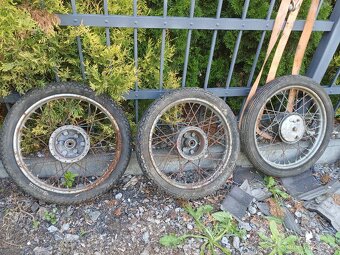 Brzdovy štít jawa - 8