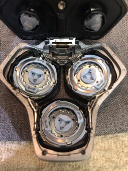 Holicí strojek Philips 5000 wet dry s5883/10 - 8