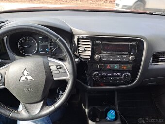 Mitsubishi Outlander 2.2 DI-D, 4X4, r.v. 2013 - 8