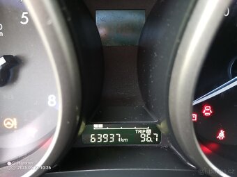 Mazda 3 1.6 benzín 64.000 km 2013 - 8