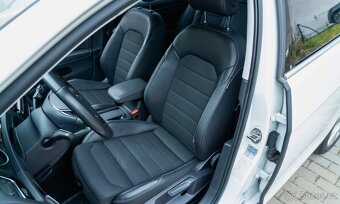 VW Golf Variant 2.0 TDI 4Motion Highline, 110 kW, 2014 - 8