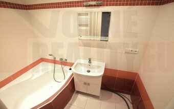 Pronájem bytu 2+kk/B, 53m2, po rekonstrukci, Malovická - 8