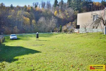 Lovčice, pozemek 1.232 m2, sítě – pozemek, ev.č. E370L016 - 8