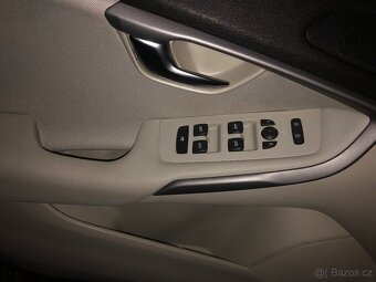 Volvo V40 D3 R.v. 2018/6 - 8