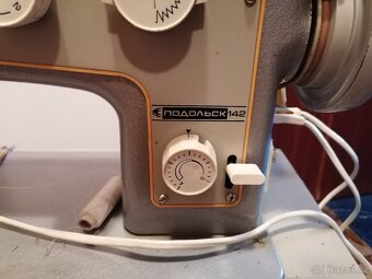 Starožitný šicí stroj - 8