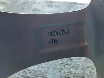 Alu Ferrari California - 8