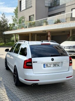 Prodám Škoda Octavia 2RS Facelift DSG - 8