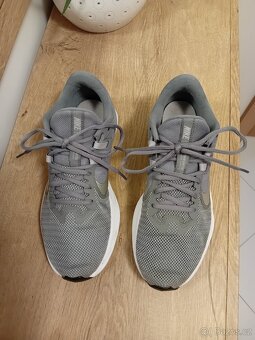 Nike dámské sportovní tenisky vel. 41 - 8