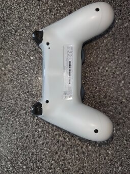 PS4 DUALSHOCK OVLADAČ CRYSTAL ROZBALENO ZÁRUKA - 8