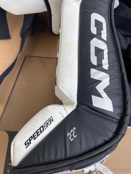 Betony CCM YTFlex 3 YTH, 22 palců - 8