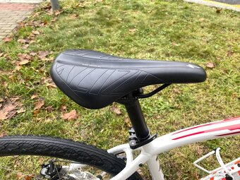 27.5" horské kolo Specialized Pitch rám M 17.5" - 8