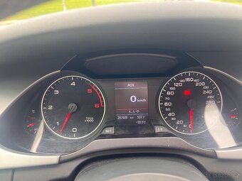 Audi A4 B8 3.0 - 8