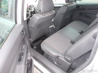 zafira - 8