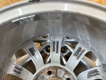 ALU KOLA ŠKODA OCTAVIA 6.5Jx16H2 ET46 5X112 5E0601025B - 8